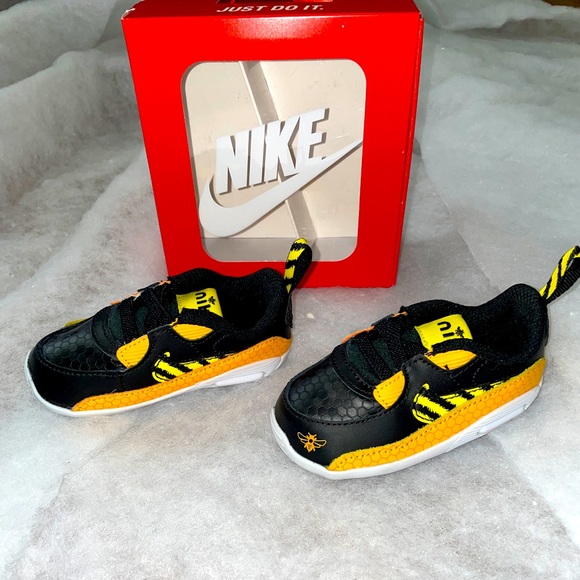 Nike Max 90 crib toddler (boy) soft bottom sneakers - Picture 1 of 4